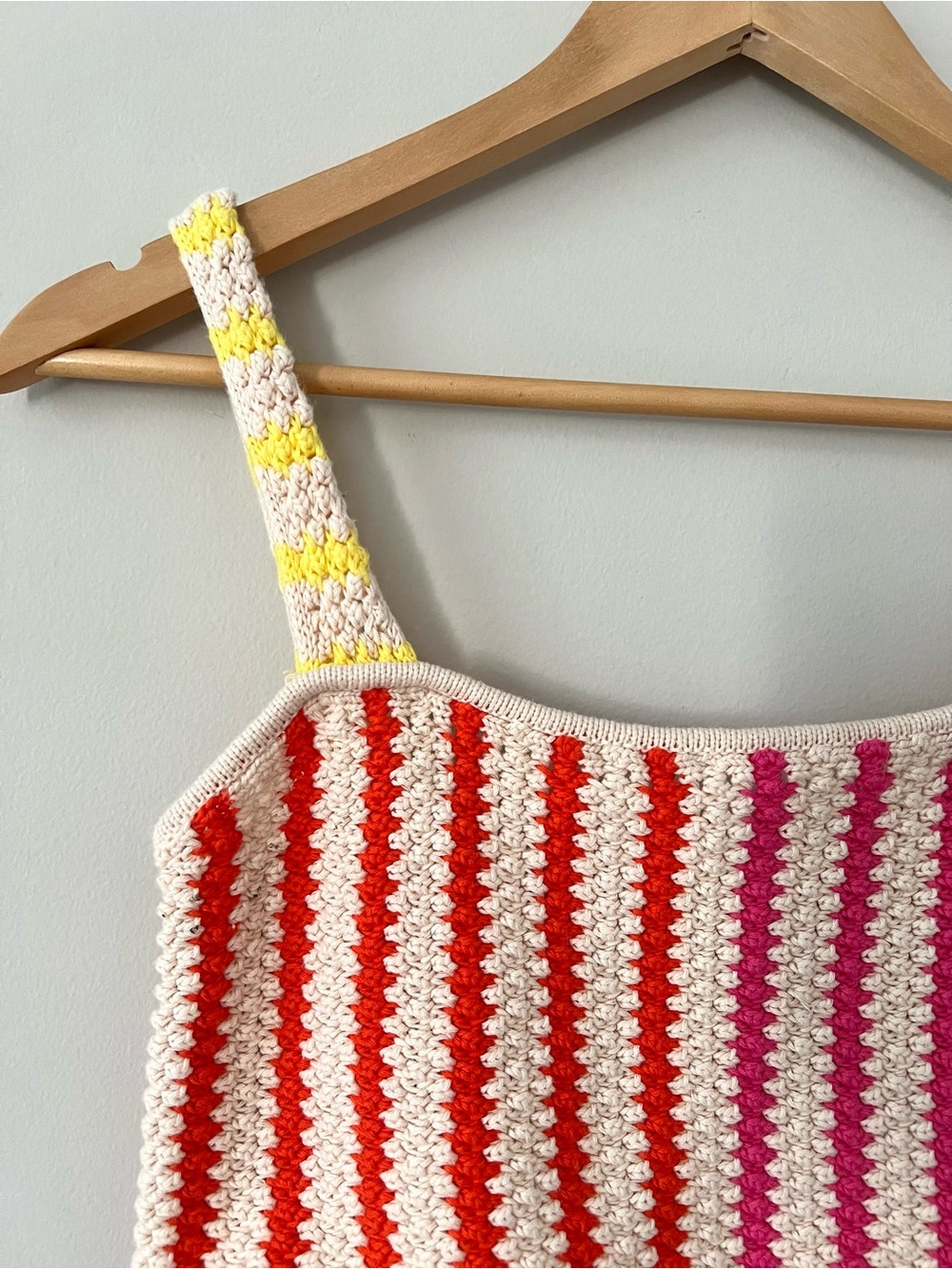 Future Collective Alani Noelle Crochet Crop Top in Cream, Red & Pink Size XS - Picture 2 of 7